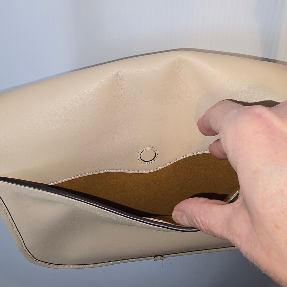 Coach Tabby Messenger Handbag Crossbody Cream Ivory Glovetanned Leather NWOT - Picture 7 of 15